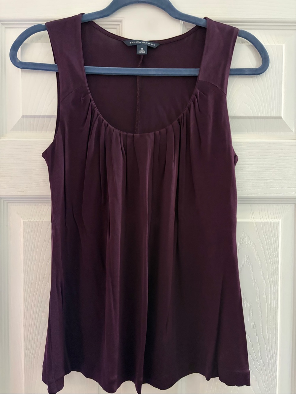 Banana Republic Plum Scoop Neck Pleated Sleeveless Top